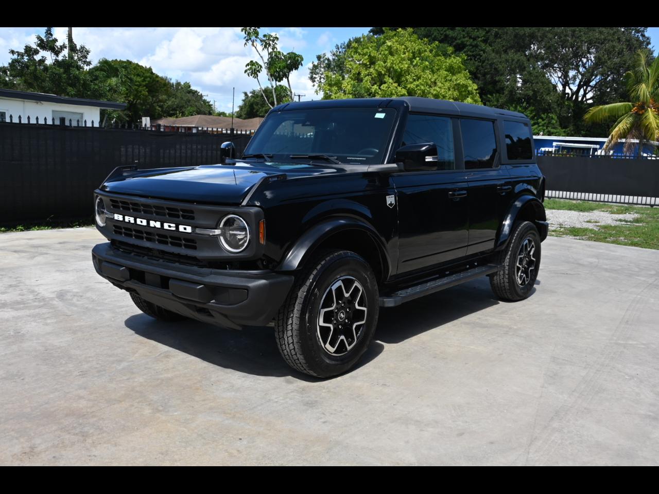 2024 Ford Bronco Outer Banks Sport Utility 4D