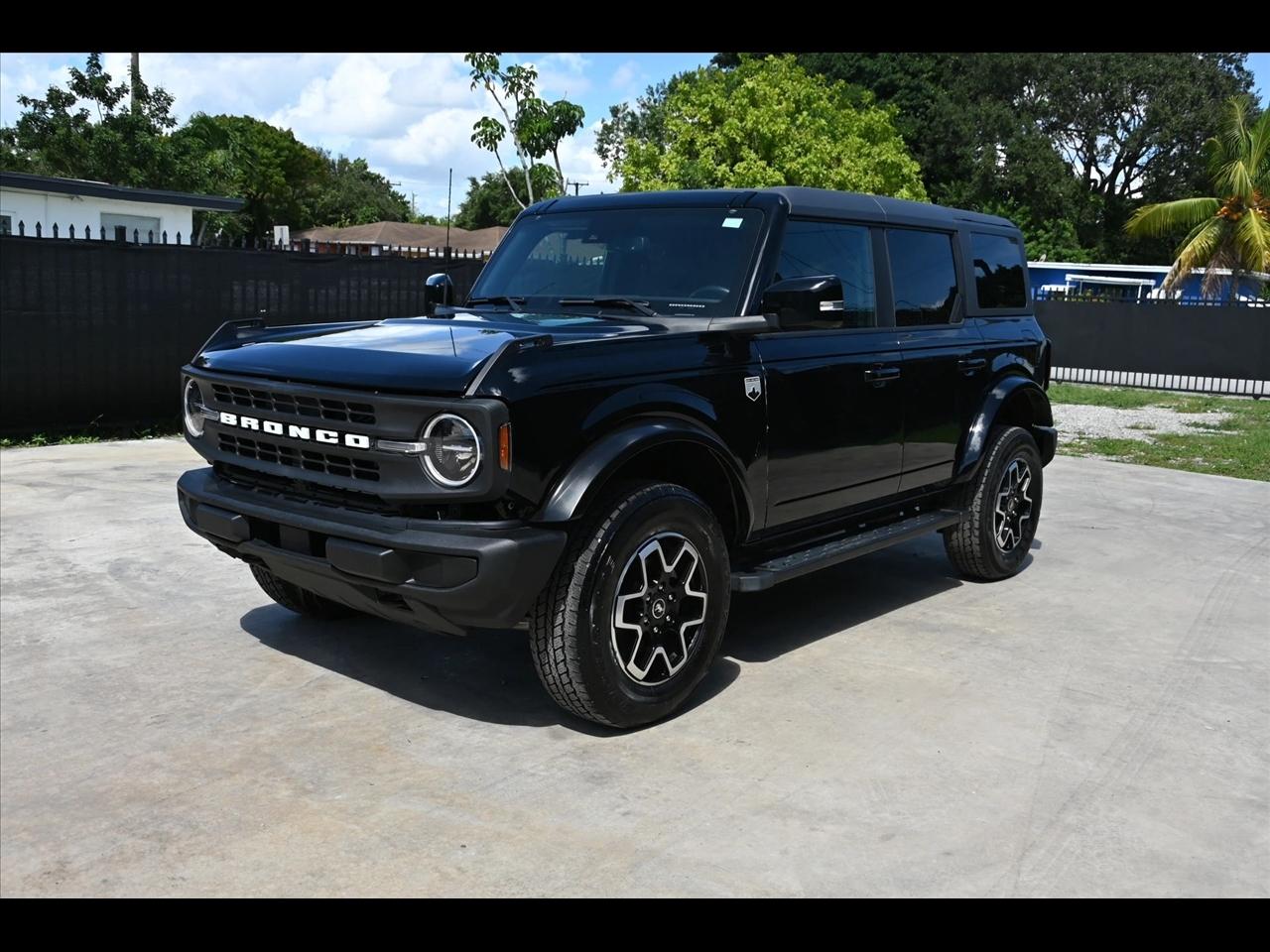 2024 Ford Bronco Outer Banks Sport Utility 4D