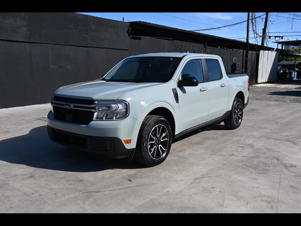 2024 Ford Maverick Lariat Pickup 4D 4 1/2 ft