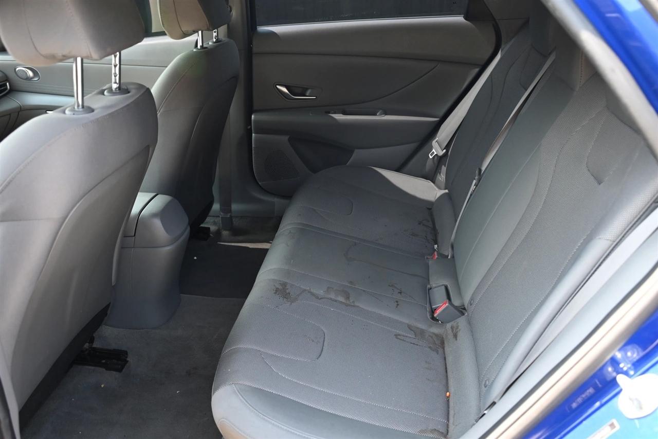 Hyundai Elantra photo 14