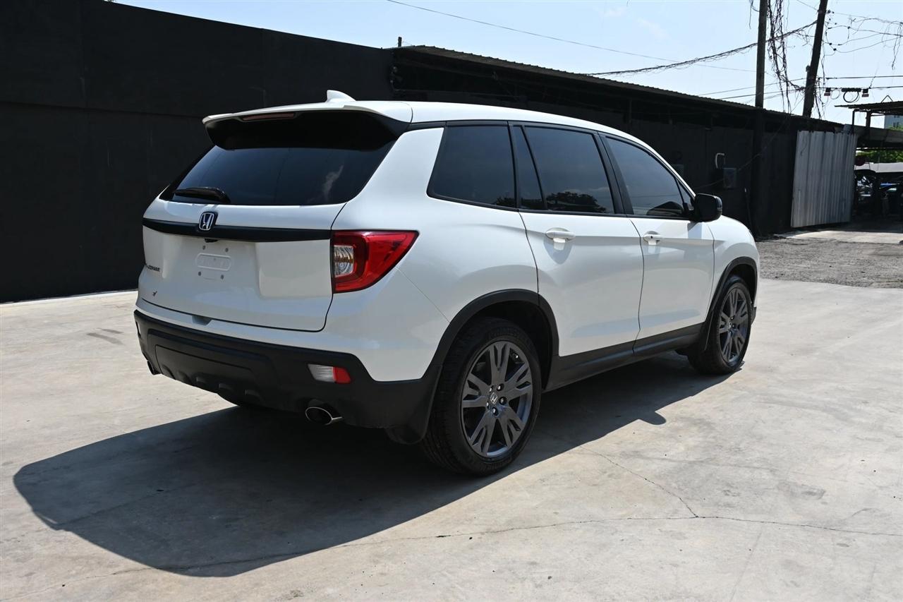 Honda Passport photo 5