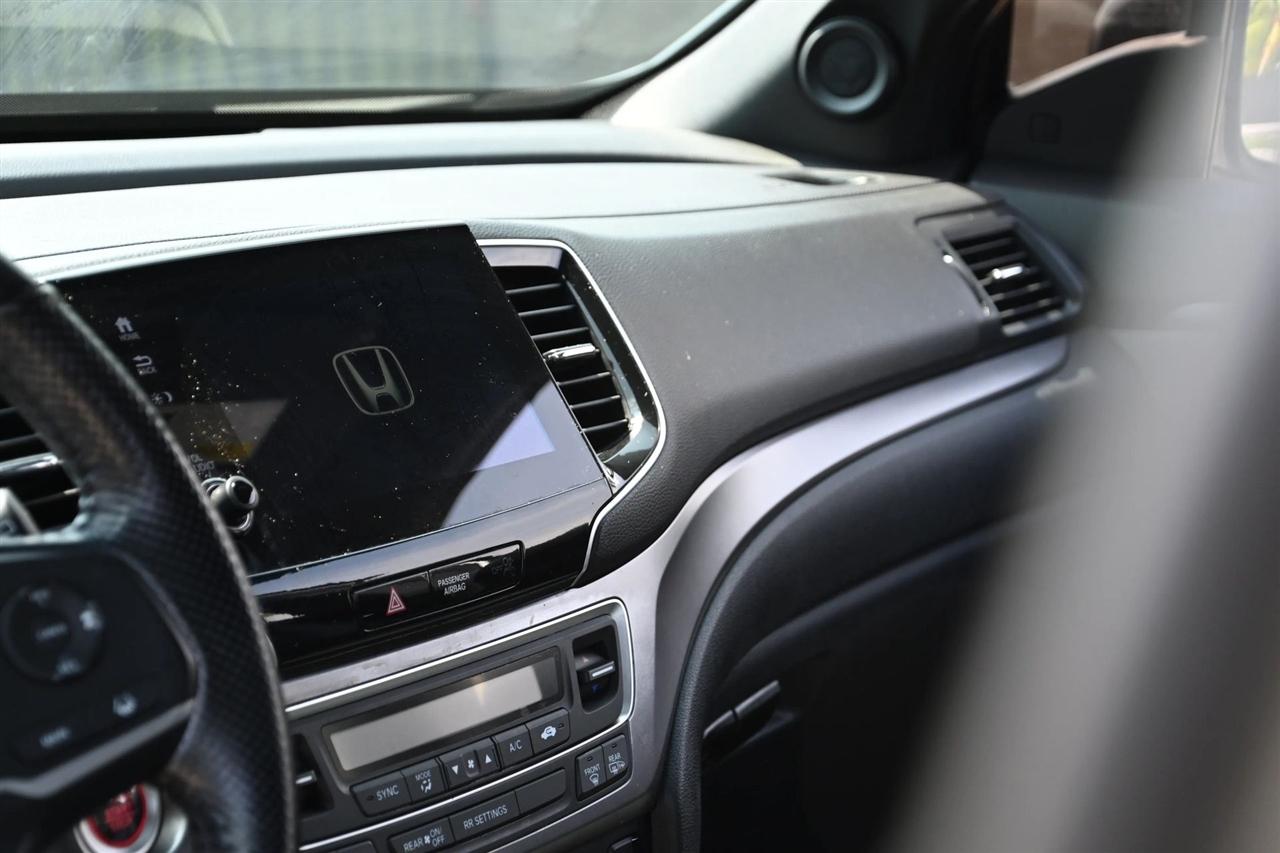 Honda Passport photo 11