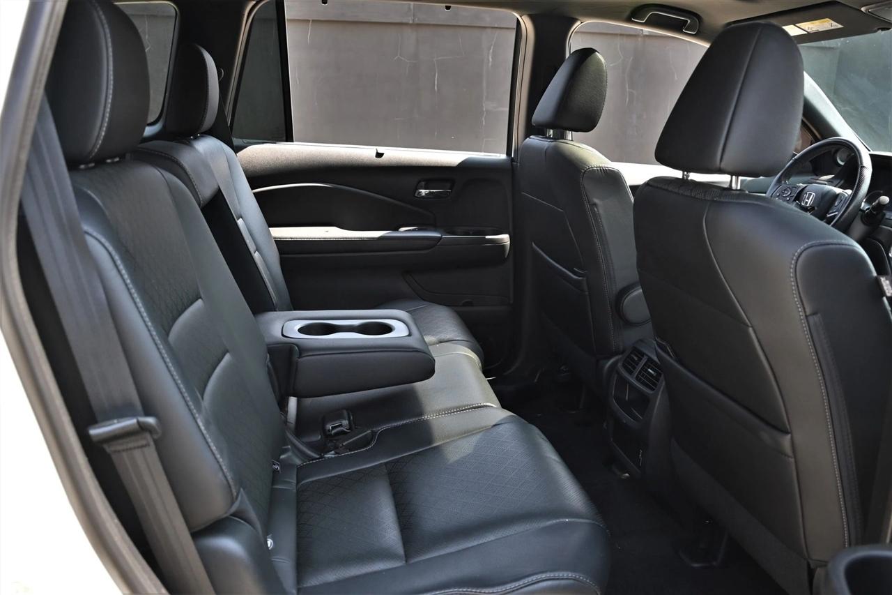 Honda Passport photo 18