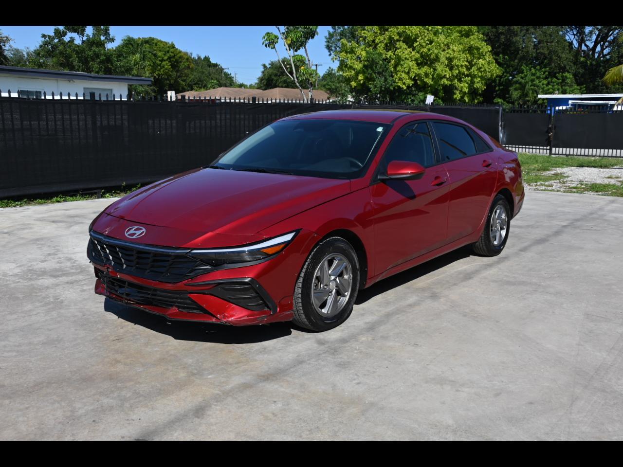 2025 Hyundai Elantra SE Sedan 4D