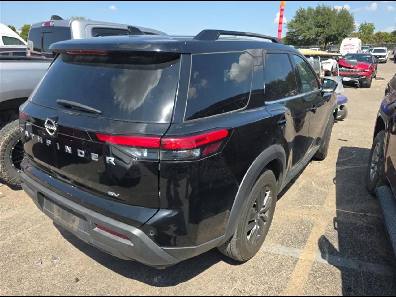2022 Nissan Pathfinder SV Sport Utility 4D