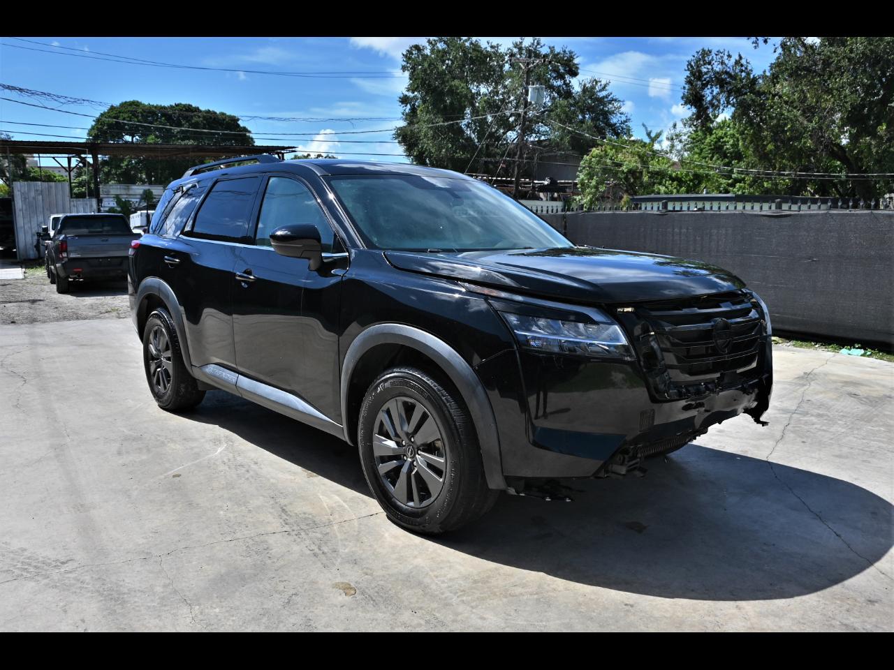 2022 Nissan Pathfinder SV Sport Utility 4D