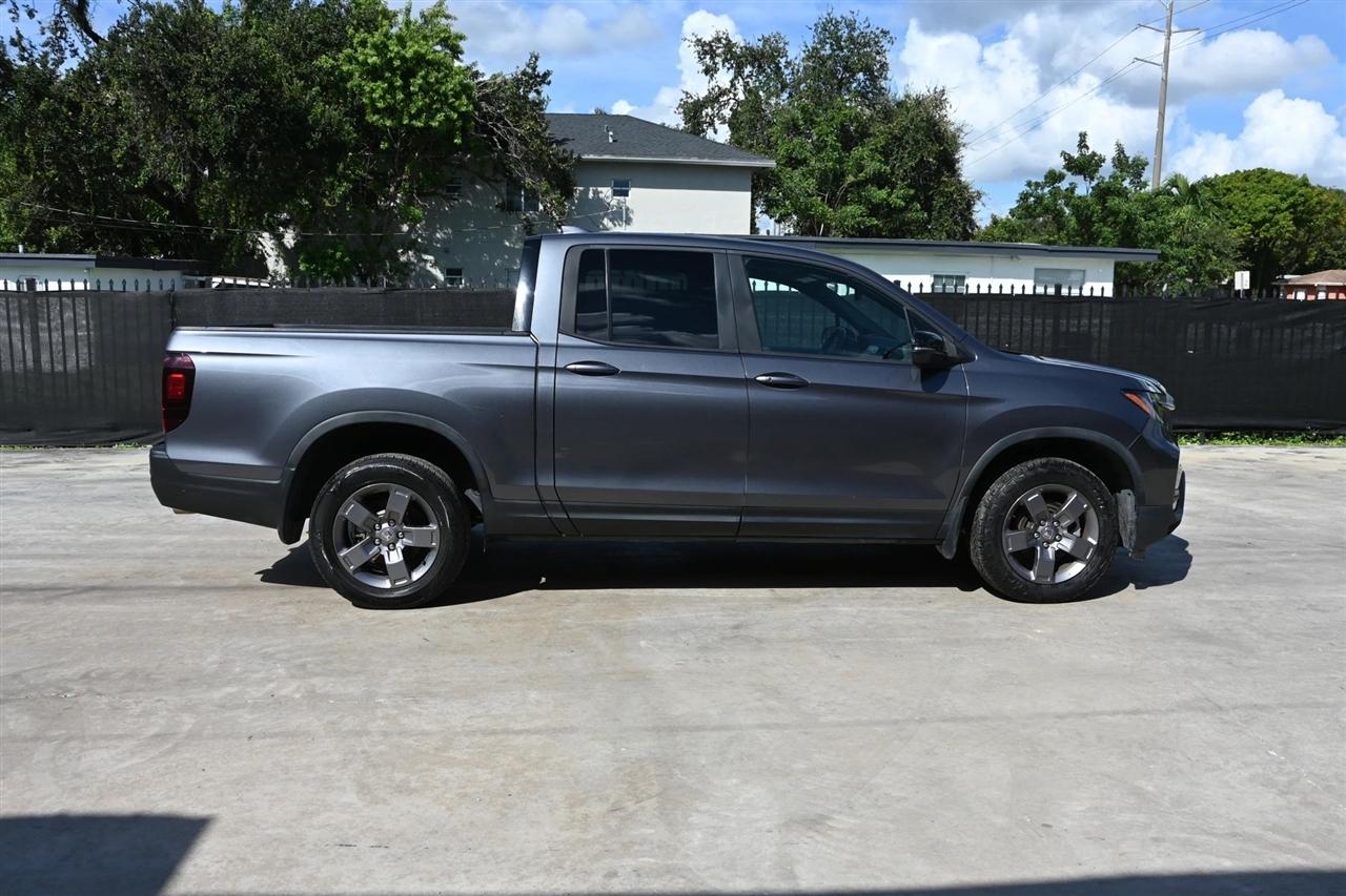 Honda Ridgeline photo 7