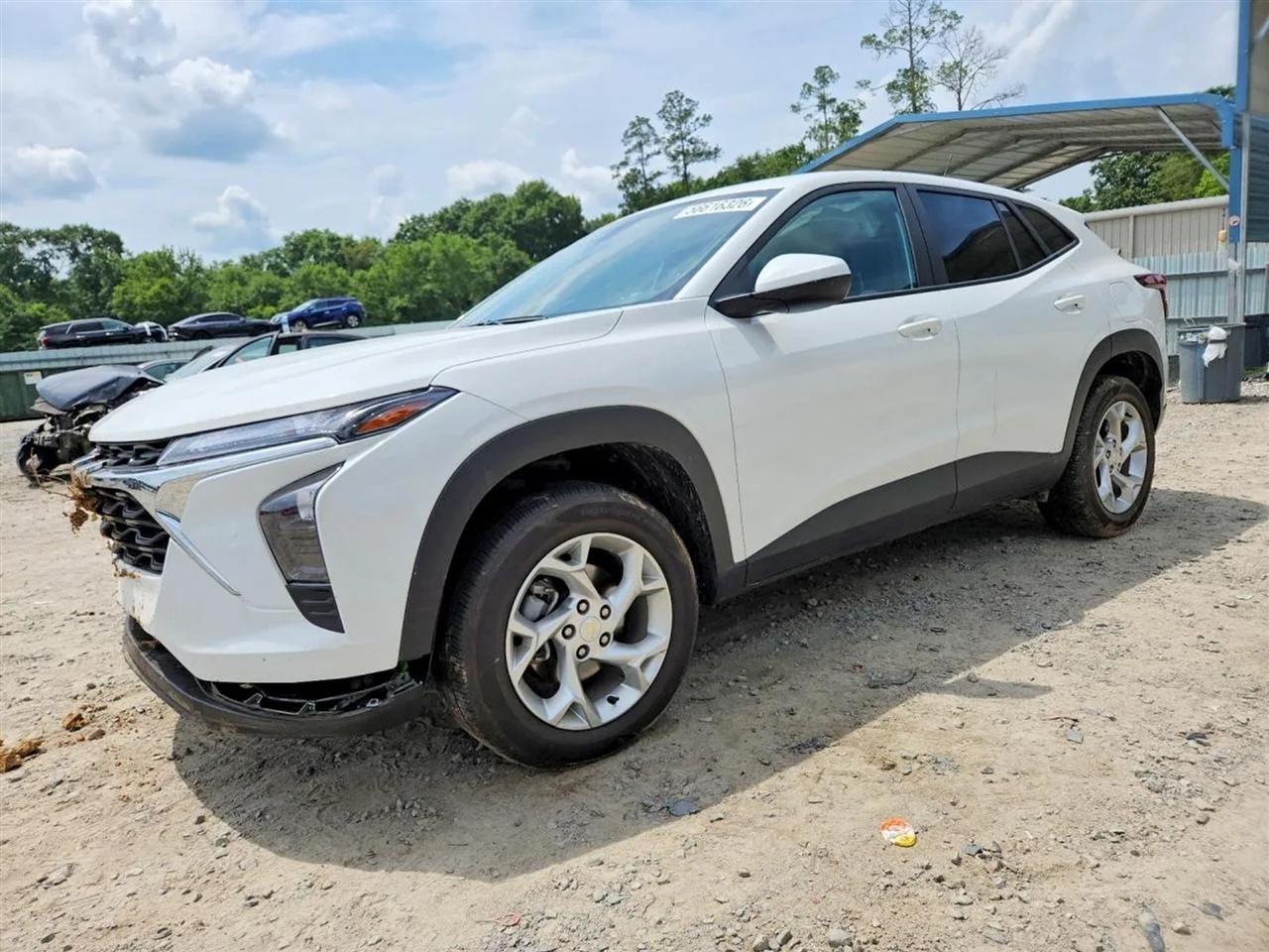 2025 Chevrolet Trax LS Sport Utility 4D