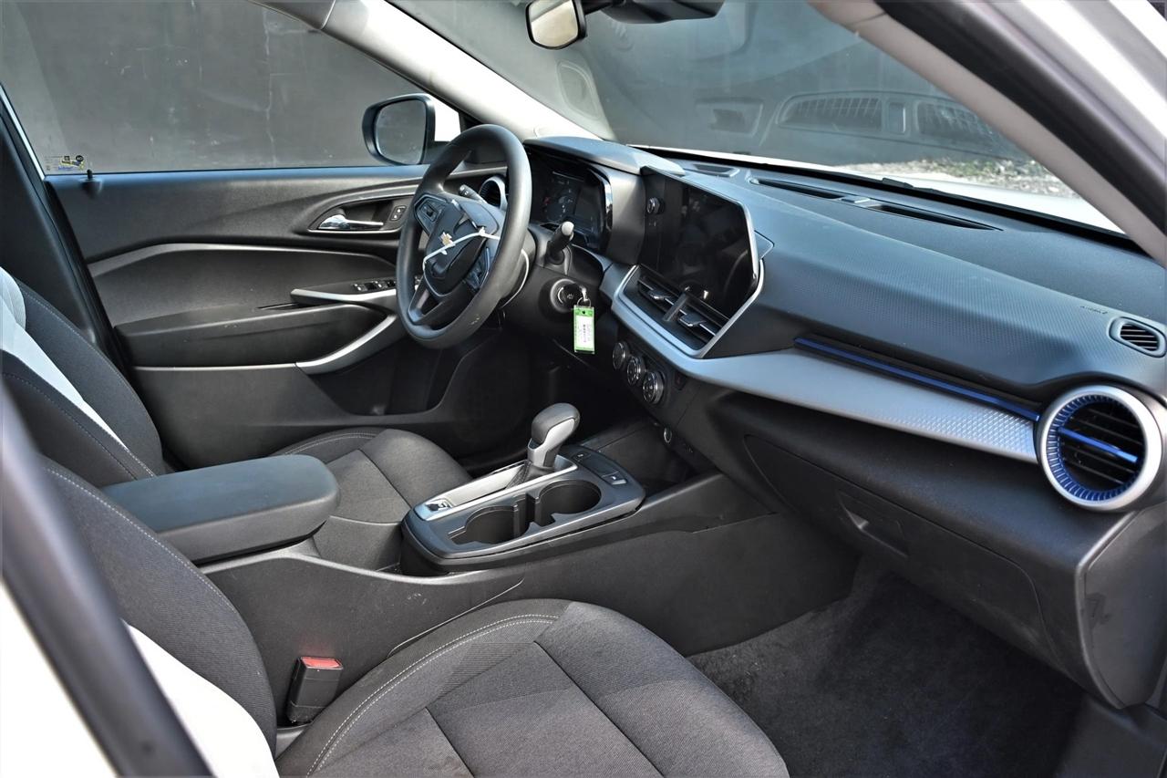 Chevrolet Trax photo 12