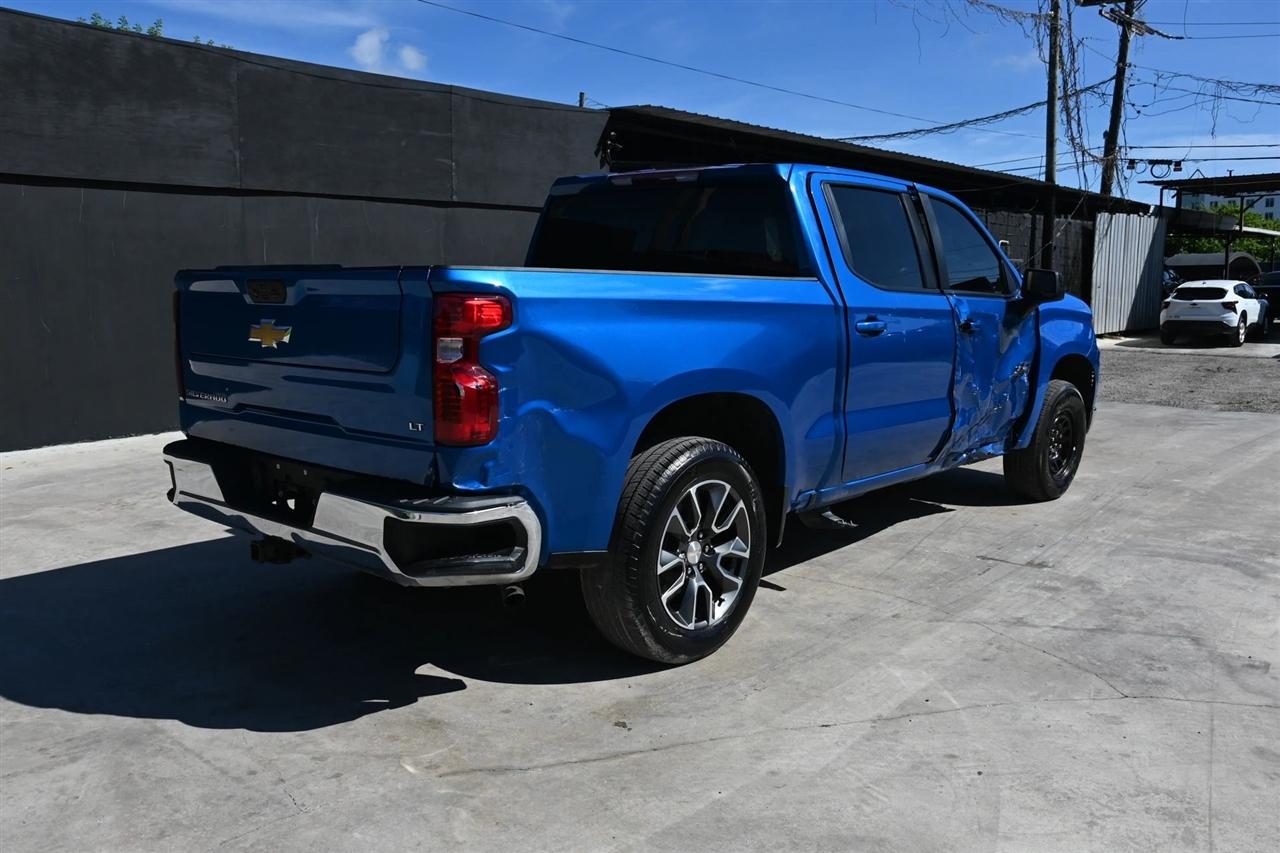 Chevrolet Silverado photo 5