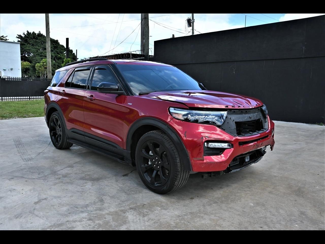 2024 Ford Explorer ST-Line Sport Utility 4D