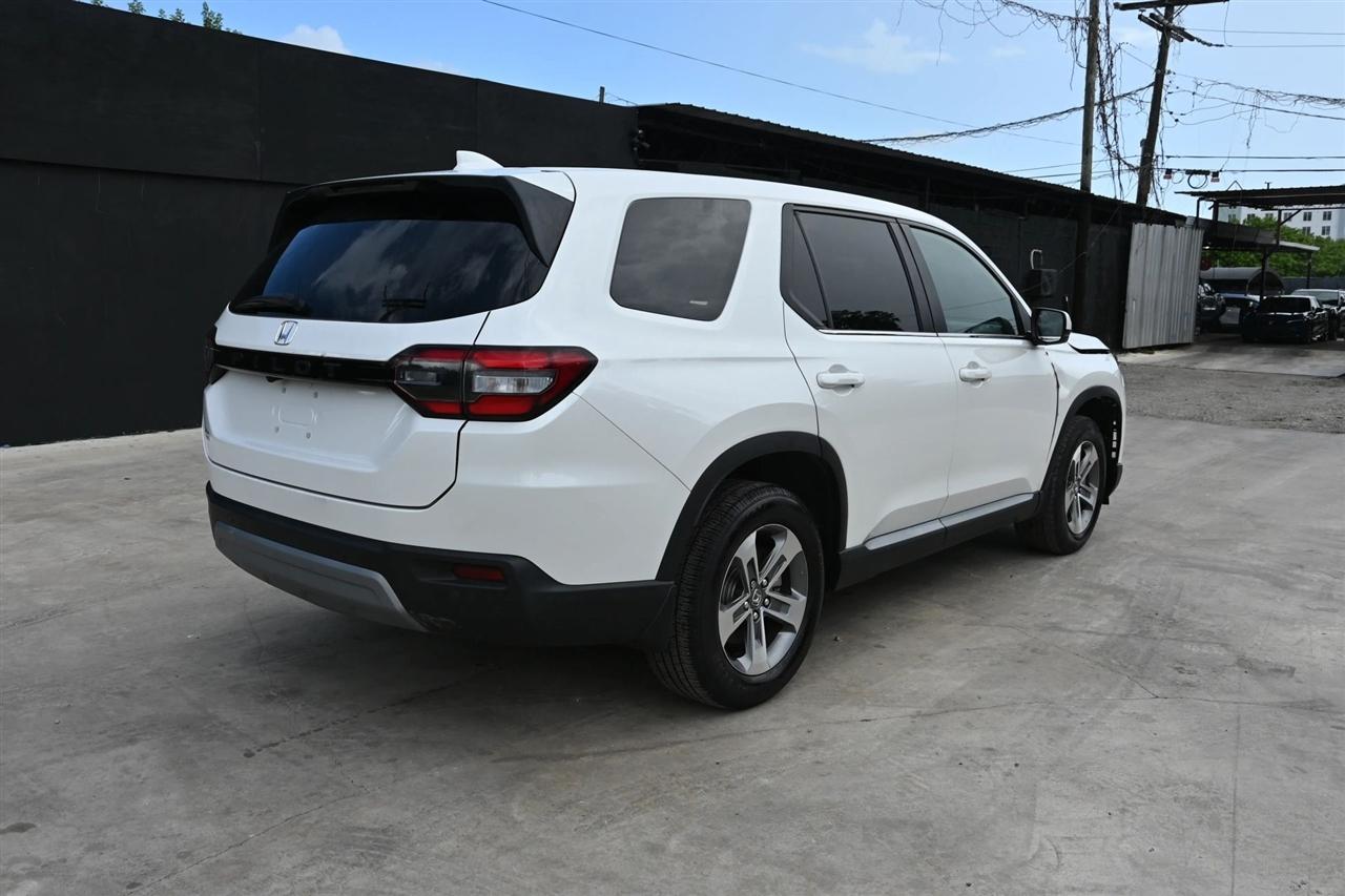 Honda Pilot photo 5