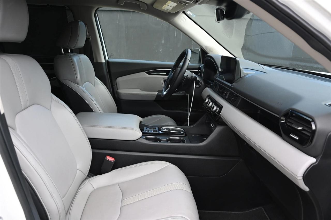 Honda Pilot photo 12