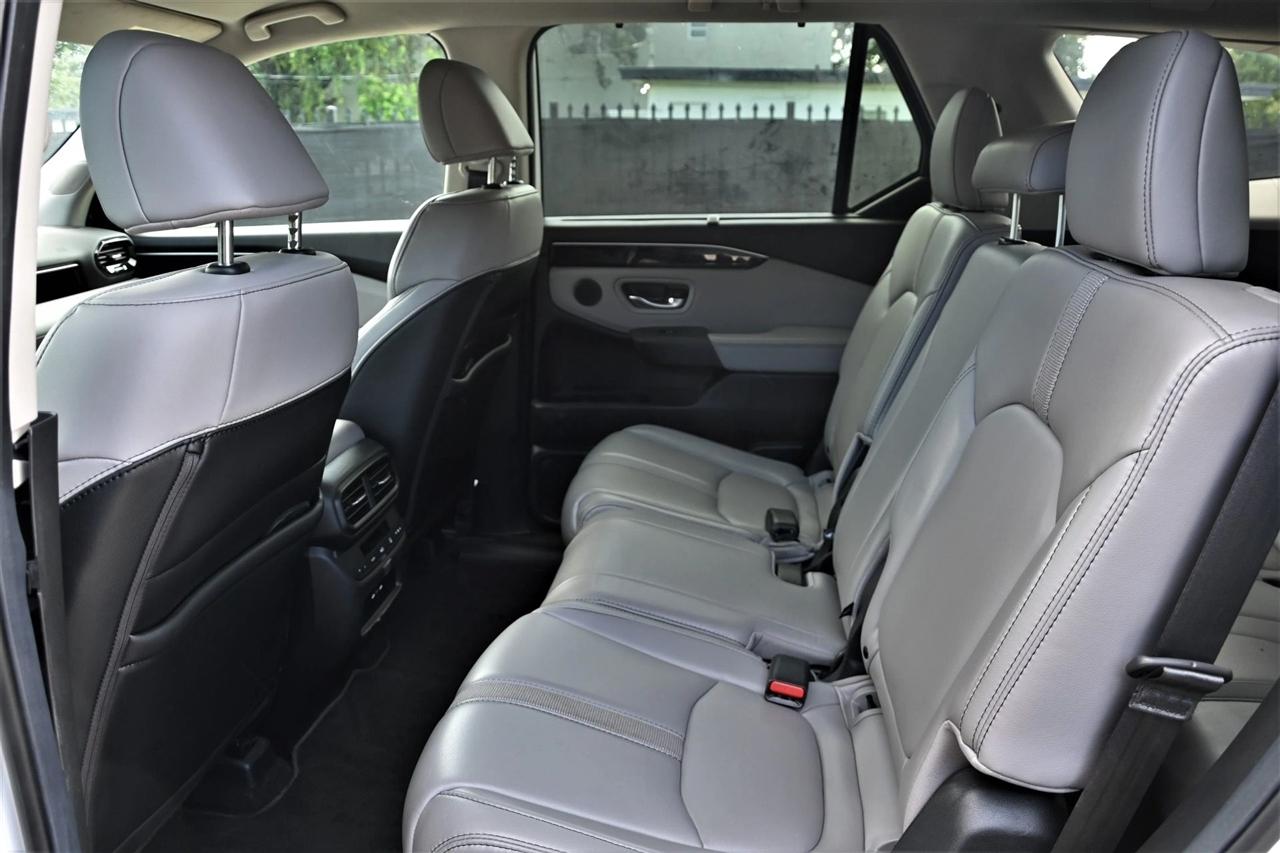 Honda Pilot photo 14