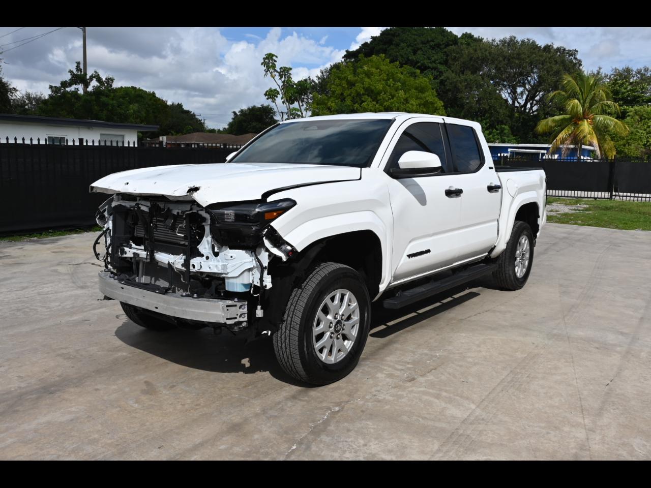 2024 Toyota Tacoma SR5 Pickup 4D 5 ft