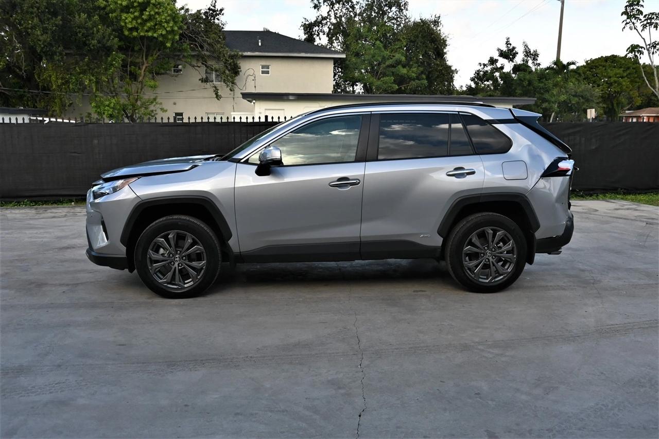 Toyota RAV4 photo 5