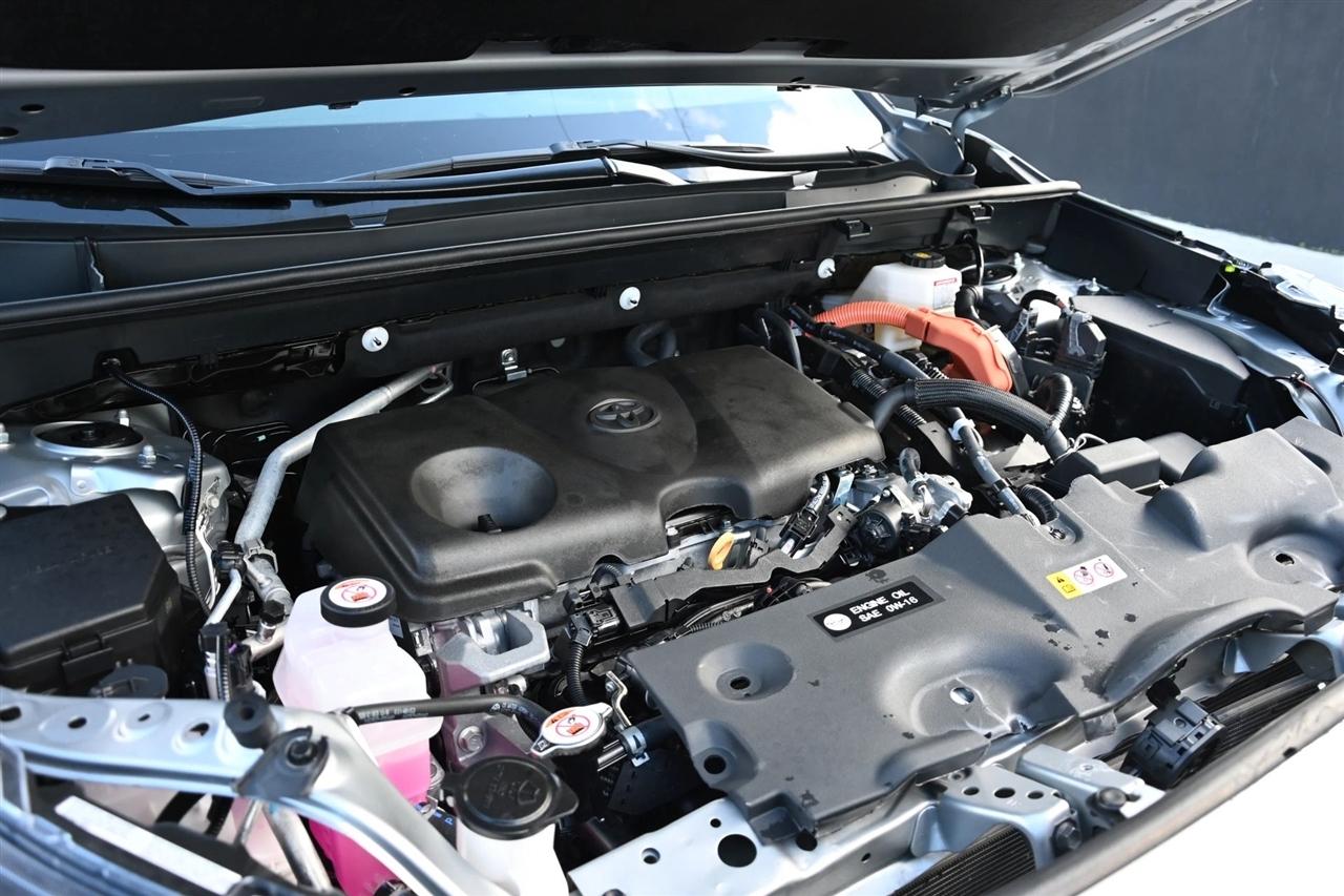 Toyota RAV4 photo 18