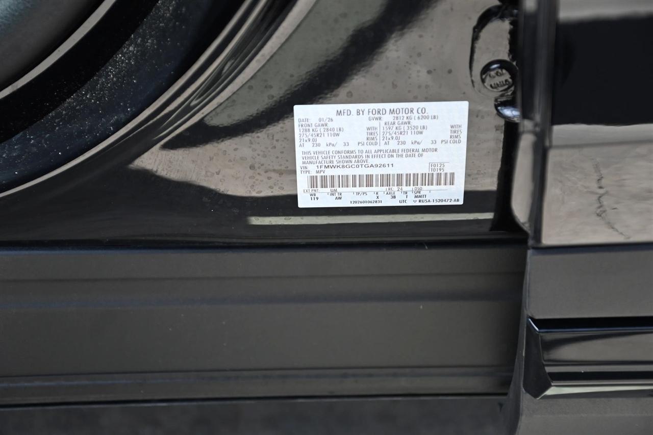 Ford Explorer photo 25