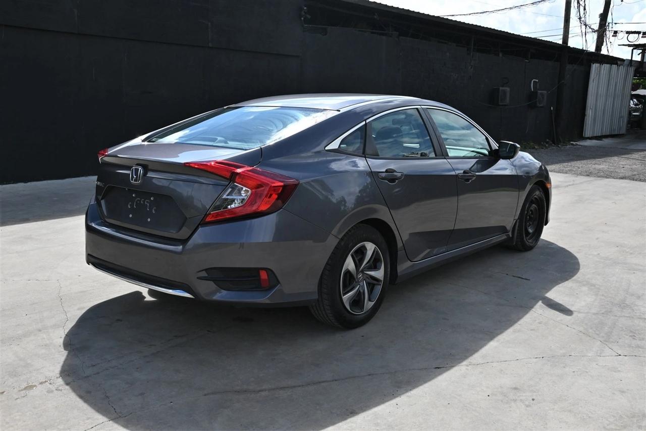 Honda Civic photo 3