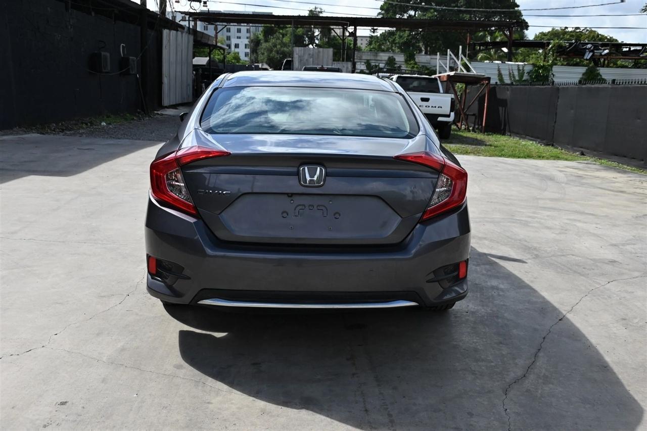Honda Civic photo 4