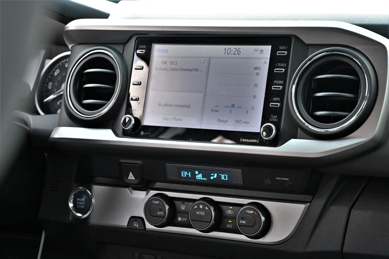 Toyota Tacoma photo 11