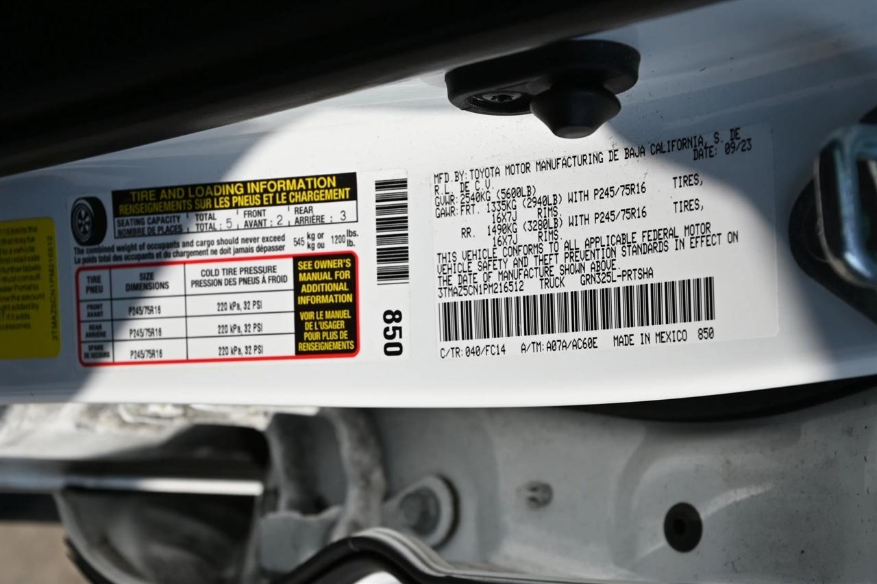 Toyota Tacoma photo 20