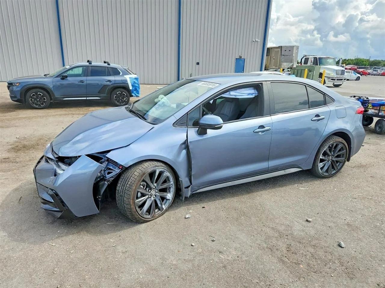 2025 Toyota Corolla SE Sedan 4D