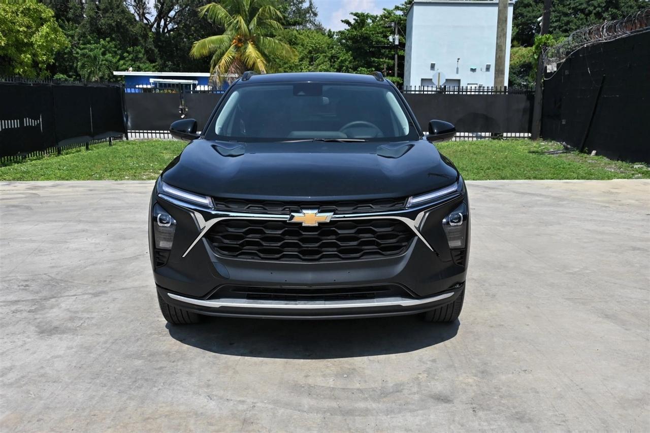 Chevrolet Trax photo 2