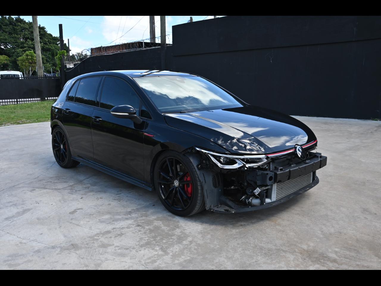 2024 Volkswagen Golf GTI SE Hatchback Sedan 4D