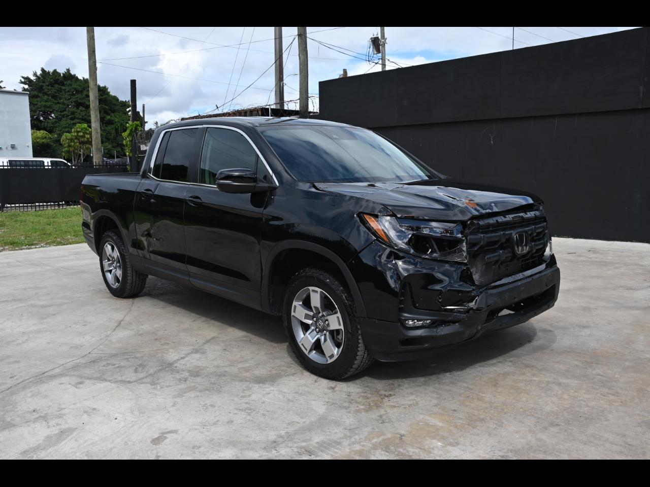 2025 Honda Ridgeline RTL Pickup 4D 5 ft
