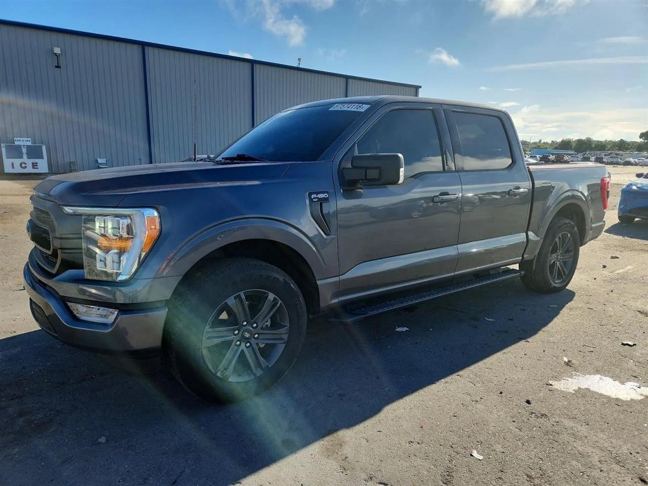 2023 Ford F-150 XLT Pickup 4D 5 1/2 ft