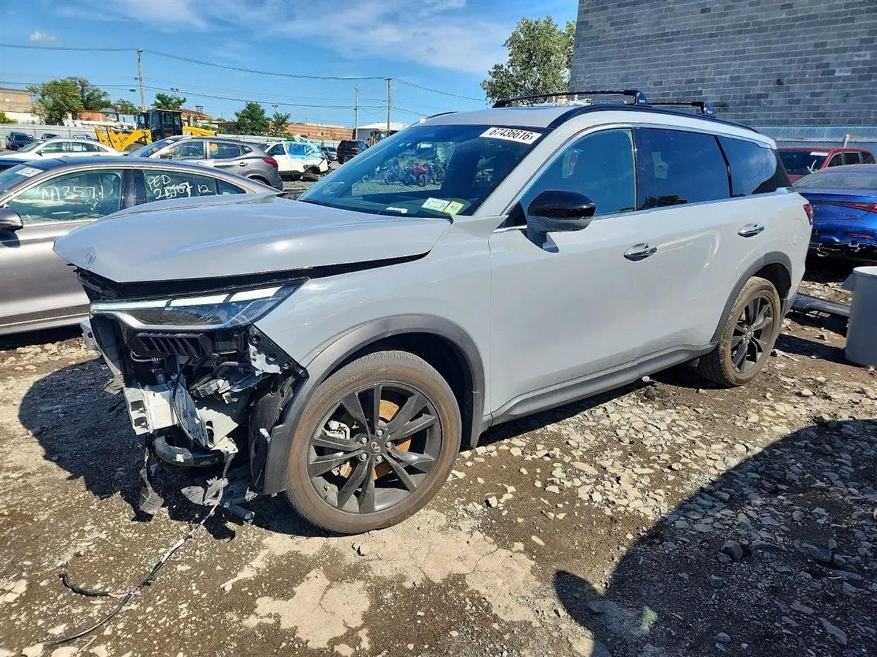 2025 Infiniti QX60 LUXE Sport Utility 4D