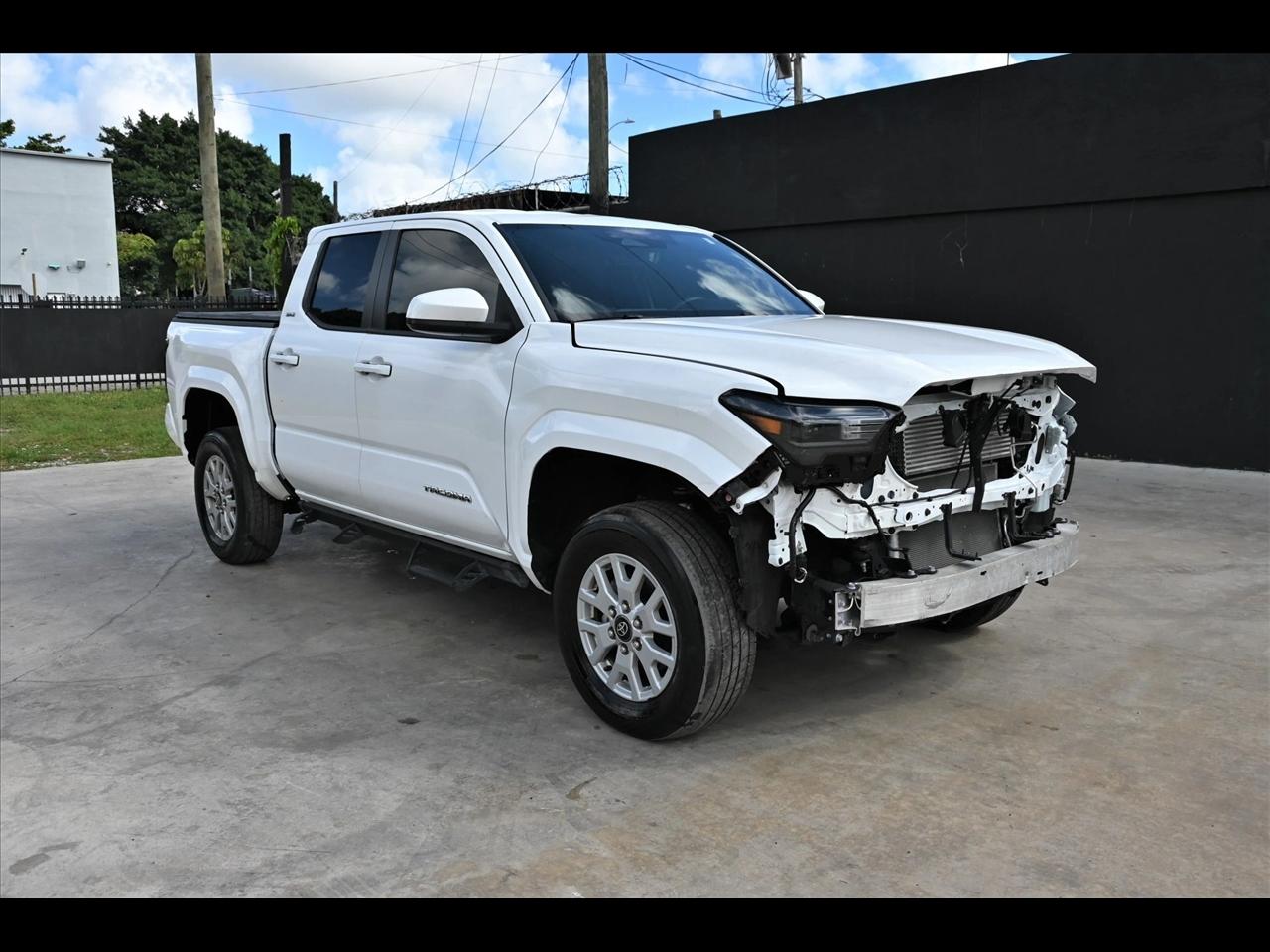 2024 Toyota Tacoma SR5 Pickup 4D 5 ft