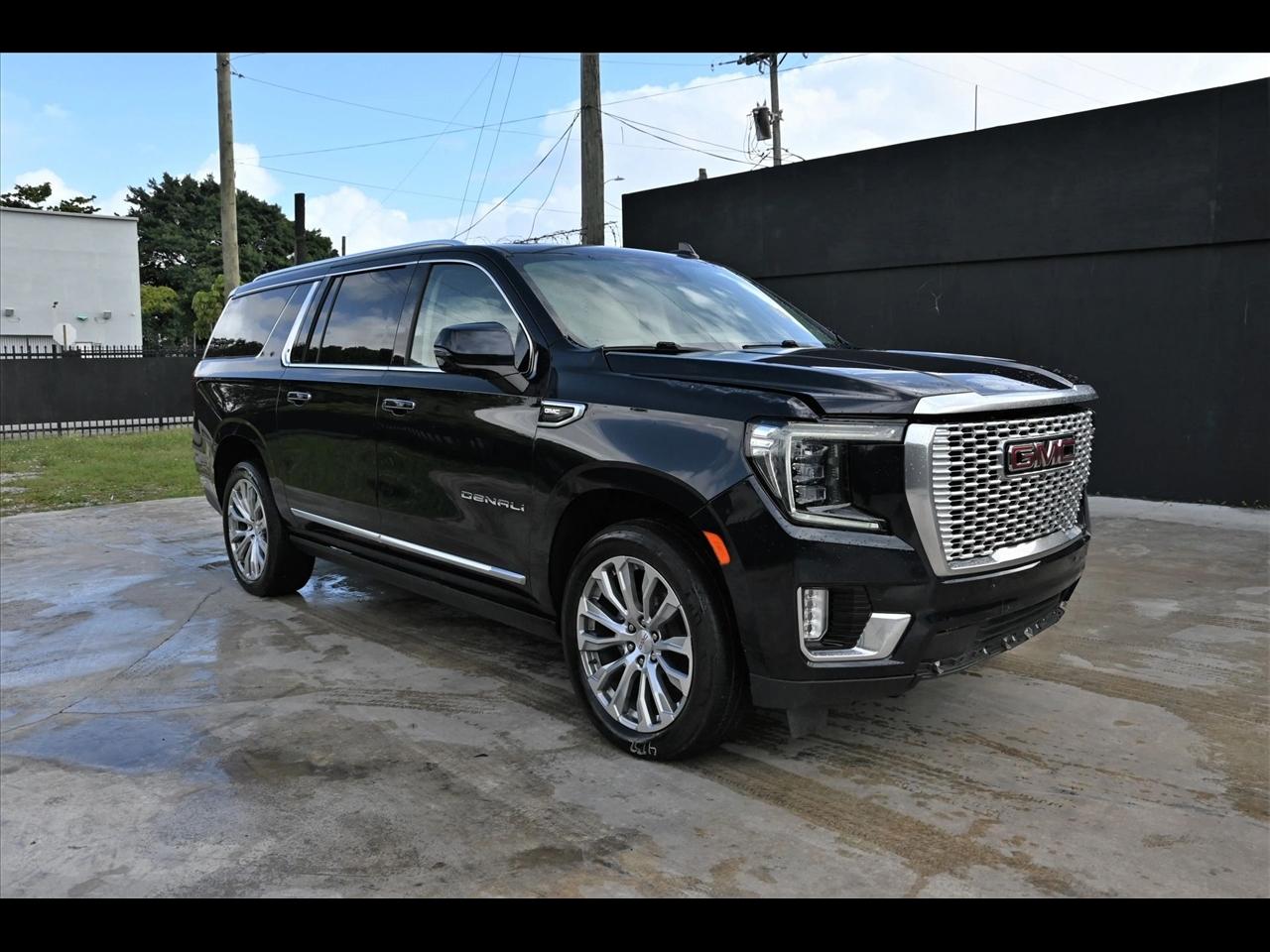 2023 GMC Yukon XL Denali Sport Utility 4D