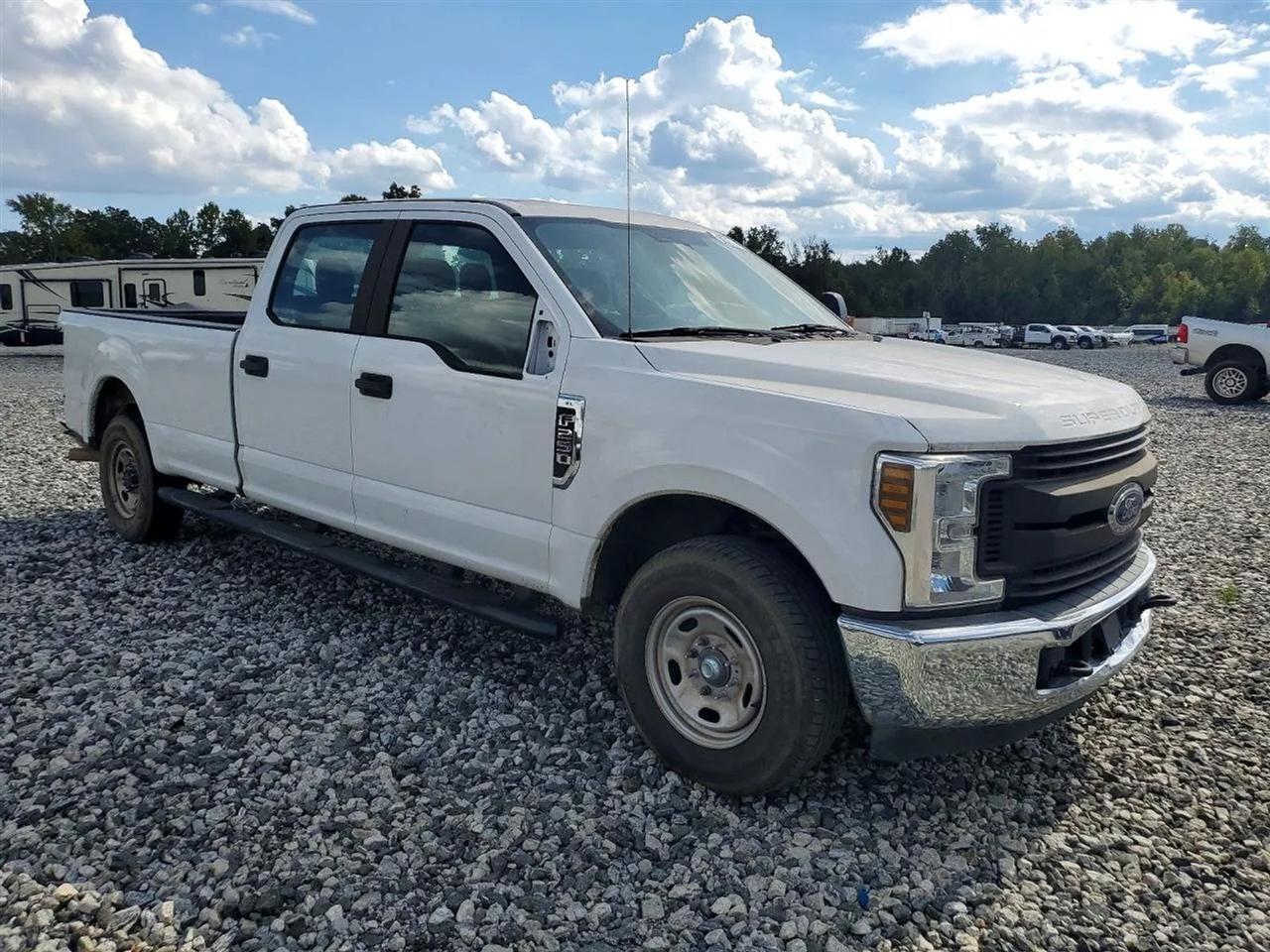 2019 Ford F-250 SD XL Pickup 4D 8 ft