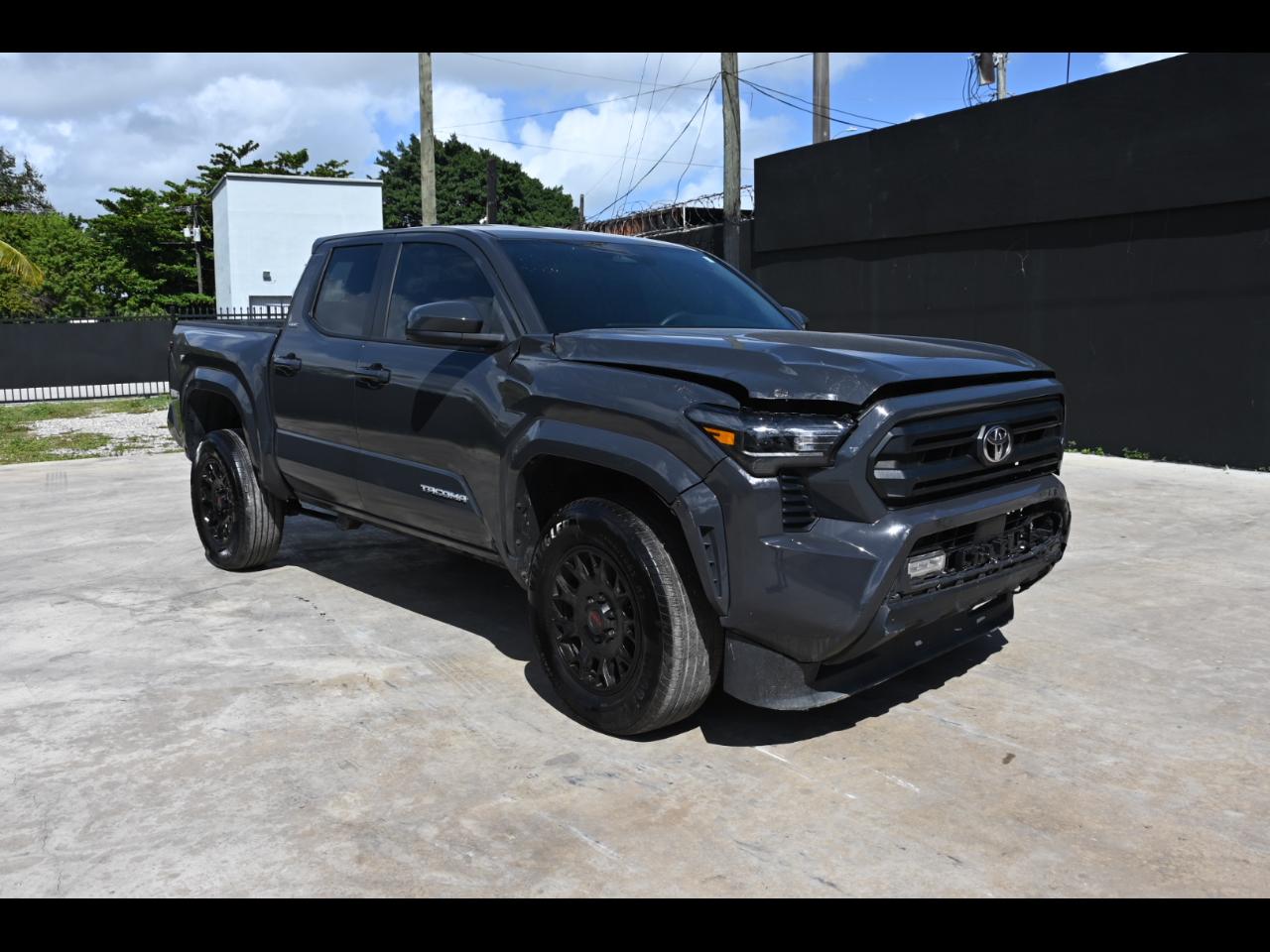 2025 Toyota Tacoma SR5 Pickup 4D 5 ft