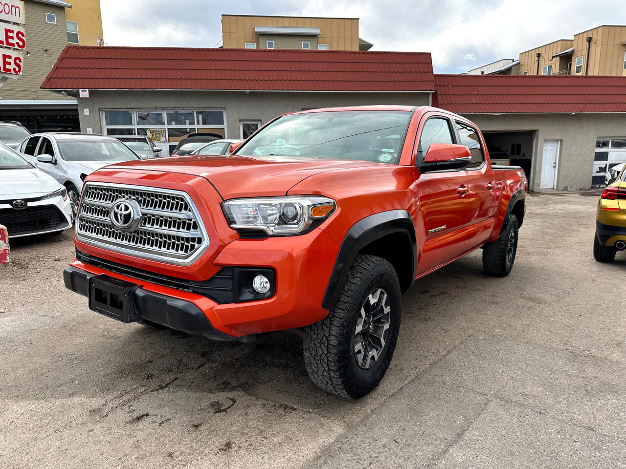 2017 Toyota Tacoma TRD Off Road Double Cab 6' Bed V6 4x4 AT (Natl)