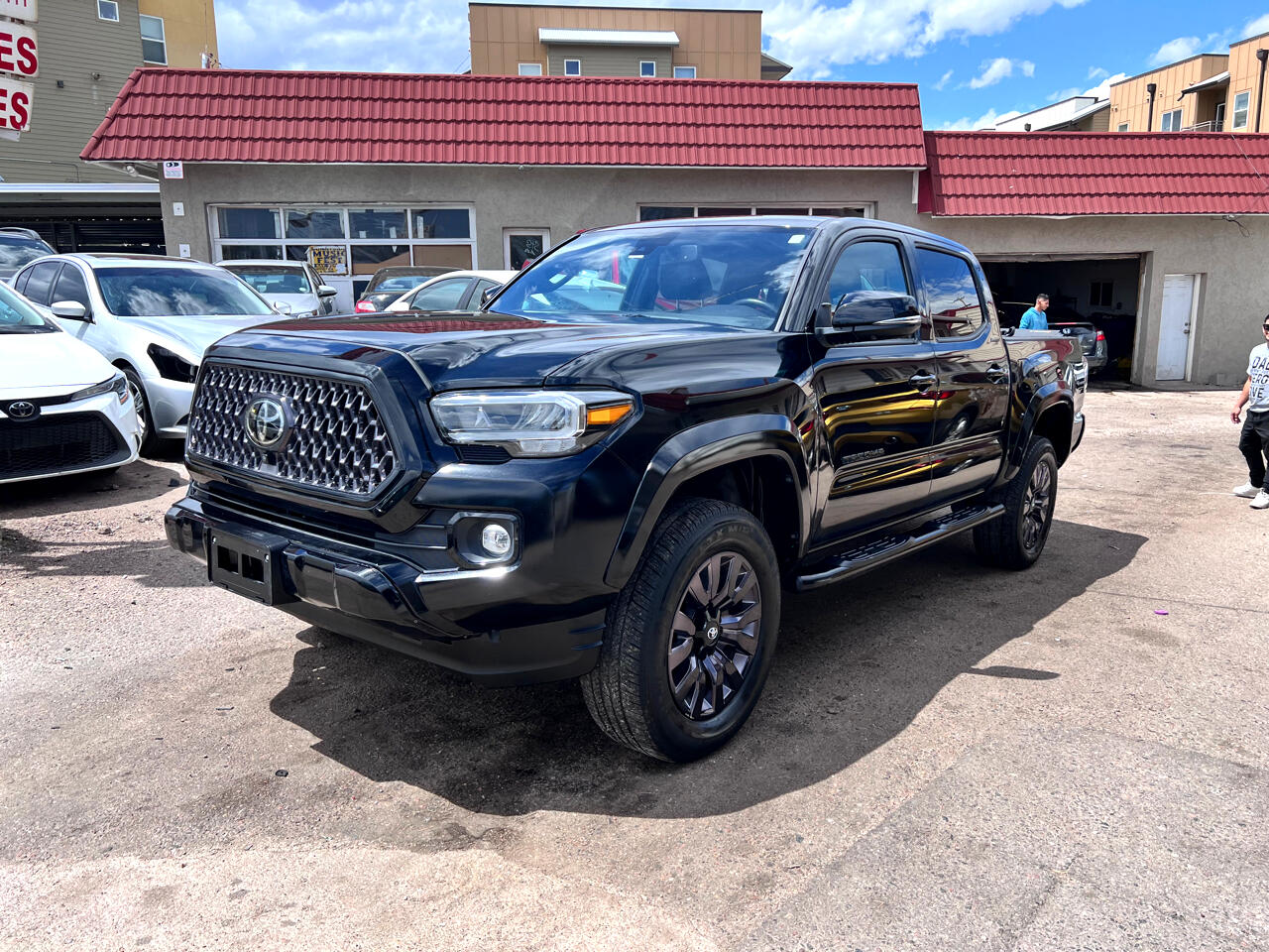 2022 Toyota Tacoma 4WD Limited Double Cab 5' Bed V6 AT (Natl)