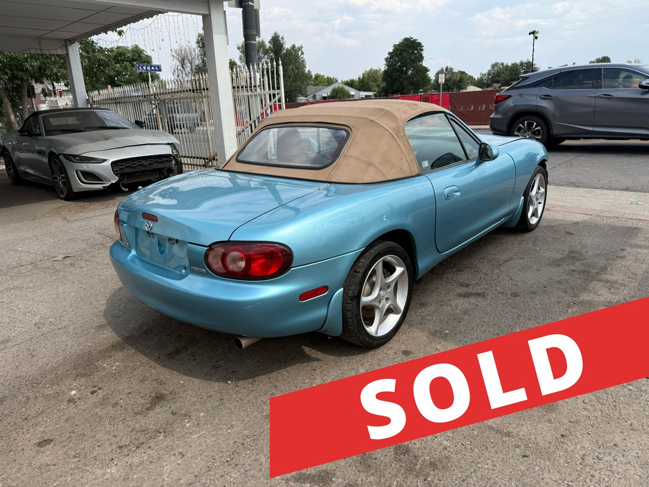 2001 Mazda MX-5 Miata 2dr Conv SE Special Edition