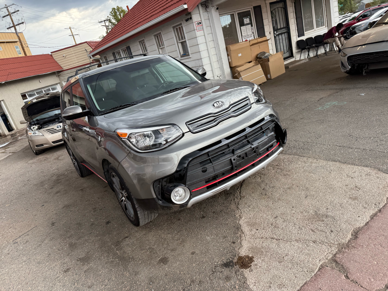 2019 Kia Soul ! Auto