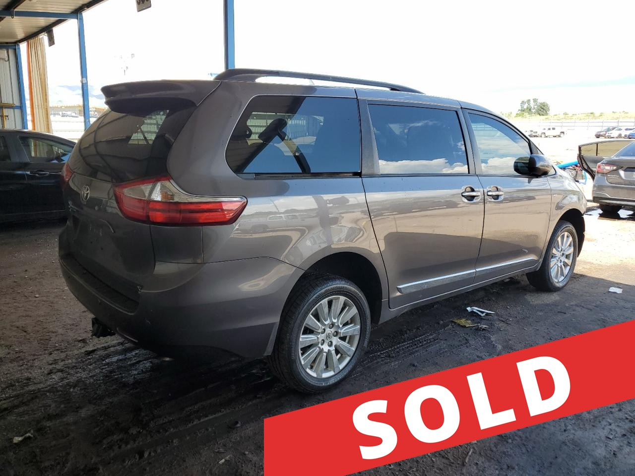 2017 Toyota Sienna Limited Premium AWD 7-Passenger (Natl)