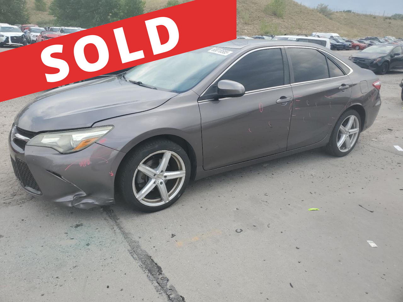2017 Toyota Camry LE Auto (Natl)