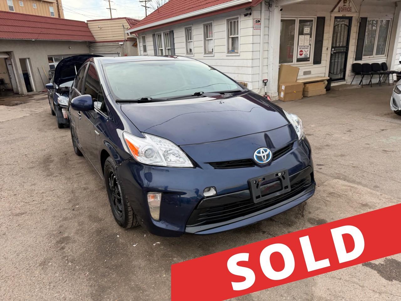 2014 Toyota Prius 5dr HB Three (Natl)