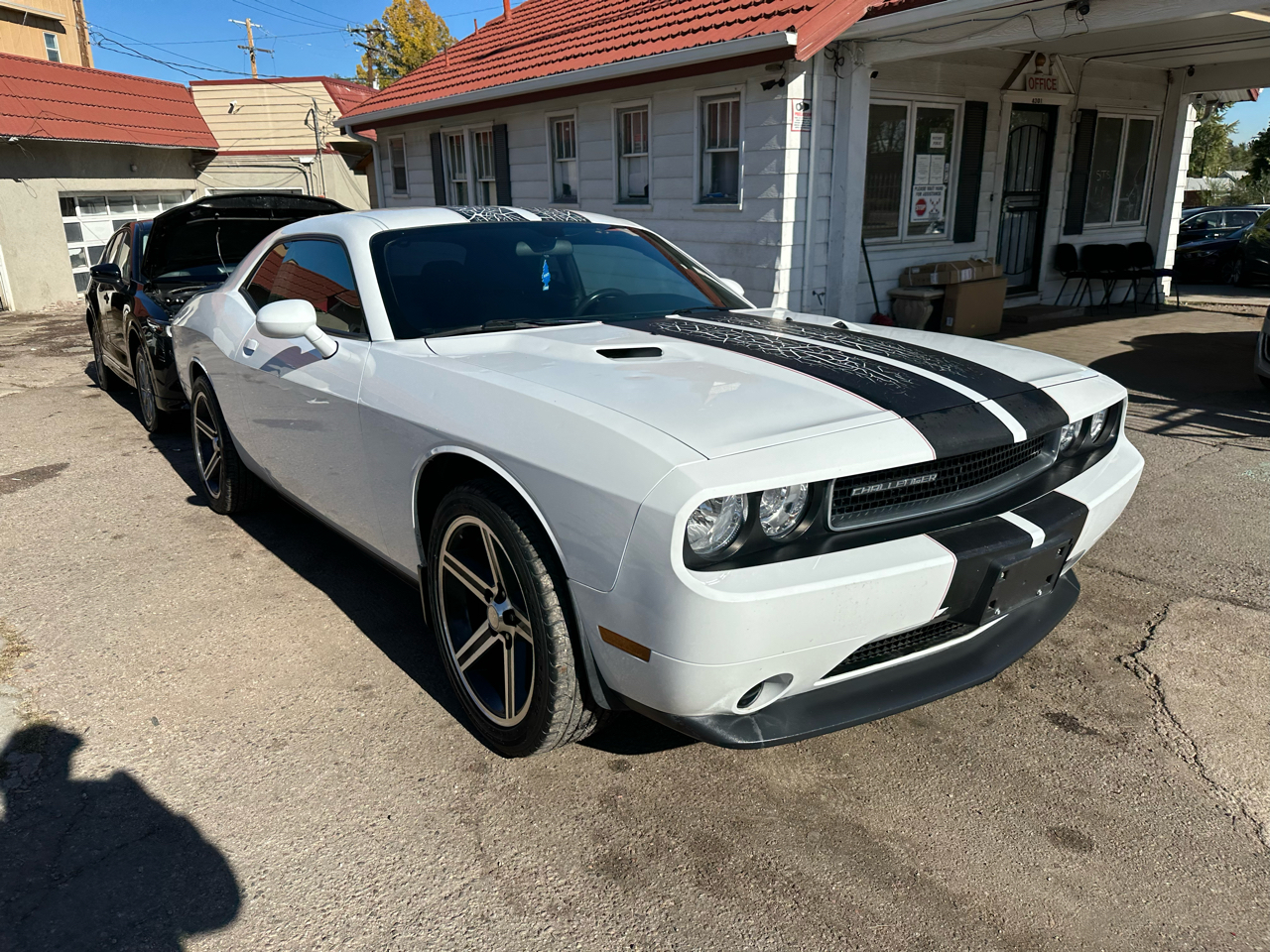 2014 Dodge Challenger 2dr Cpe SXT