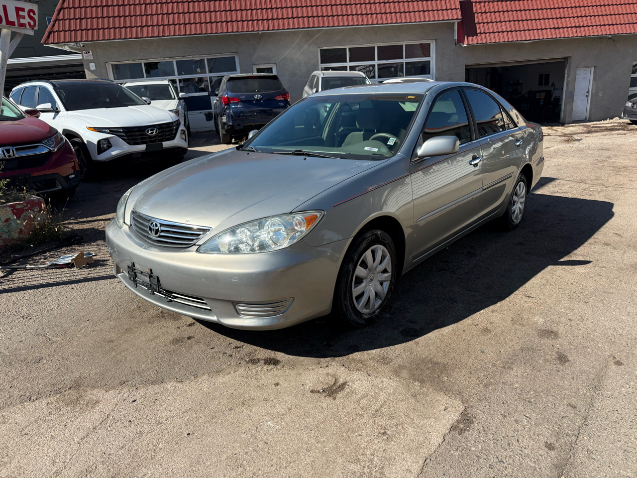 2005 Toyota Camry 4dr Sdn XLE Auto (Natl)