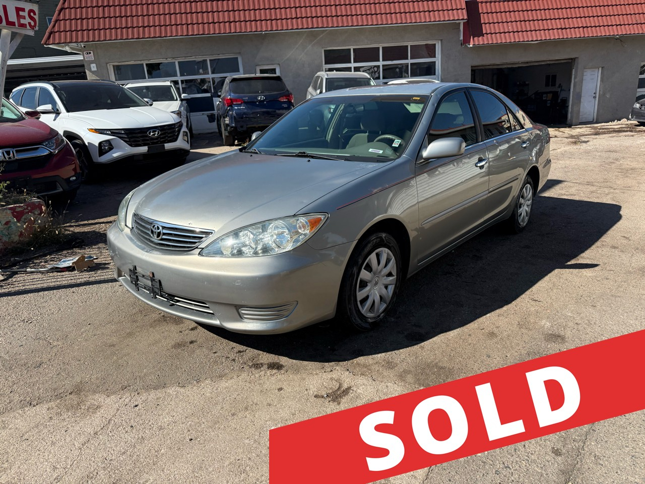 2005 Toyota Camry 4dr Sdn XLE Auto (Natl)