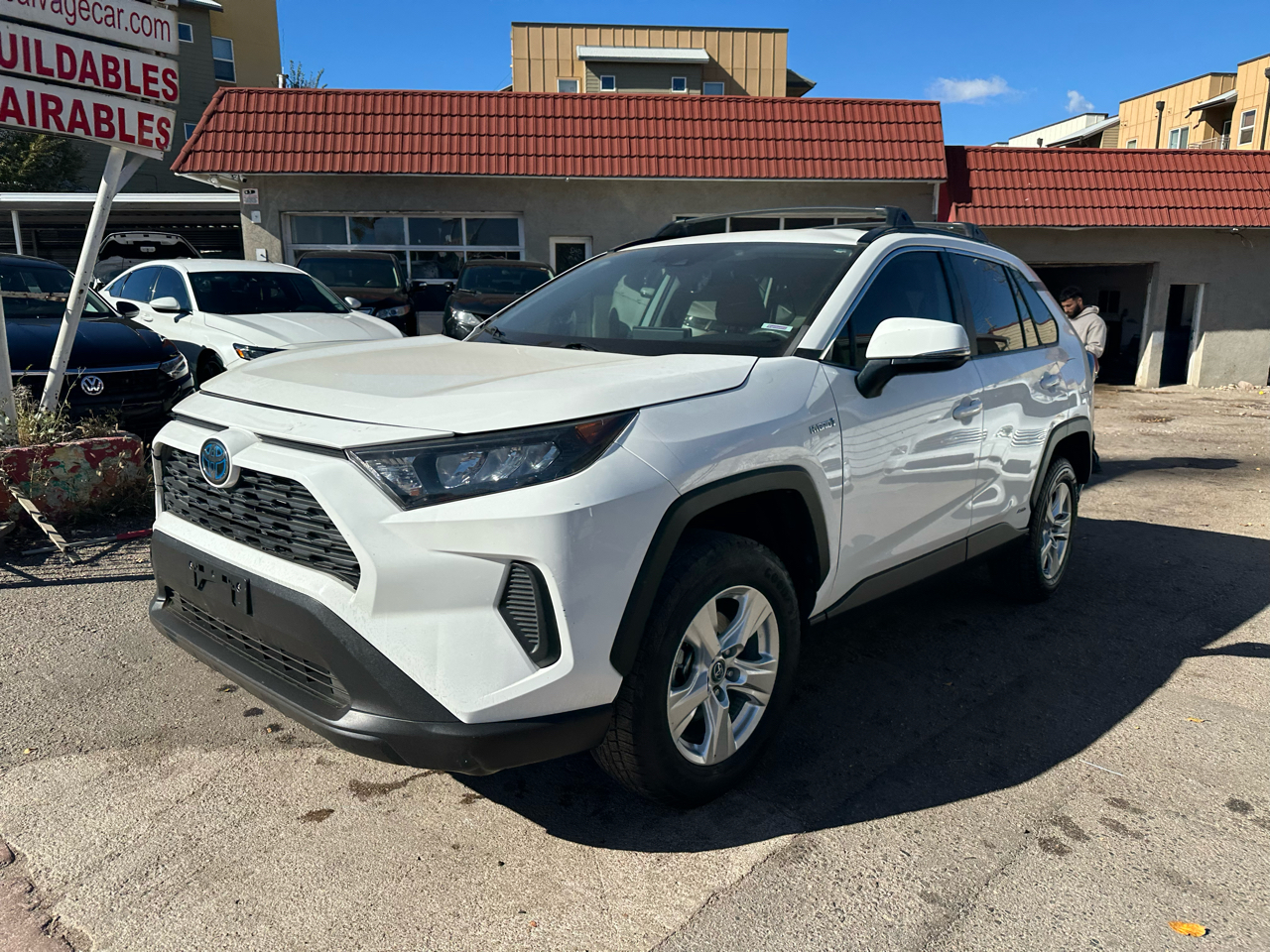 2020 Toyota RAV4 Hybrid LE AWD (Natl)
