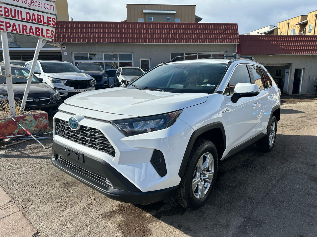 2020 Toyota RAV4 Hybrid LE AWD (Natl)