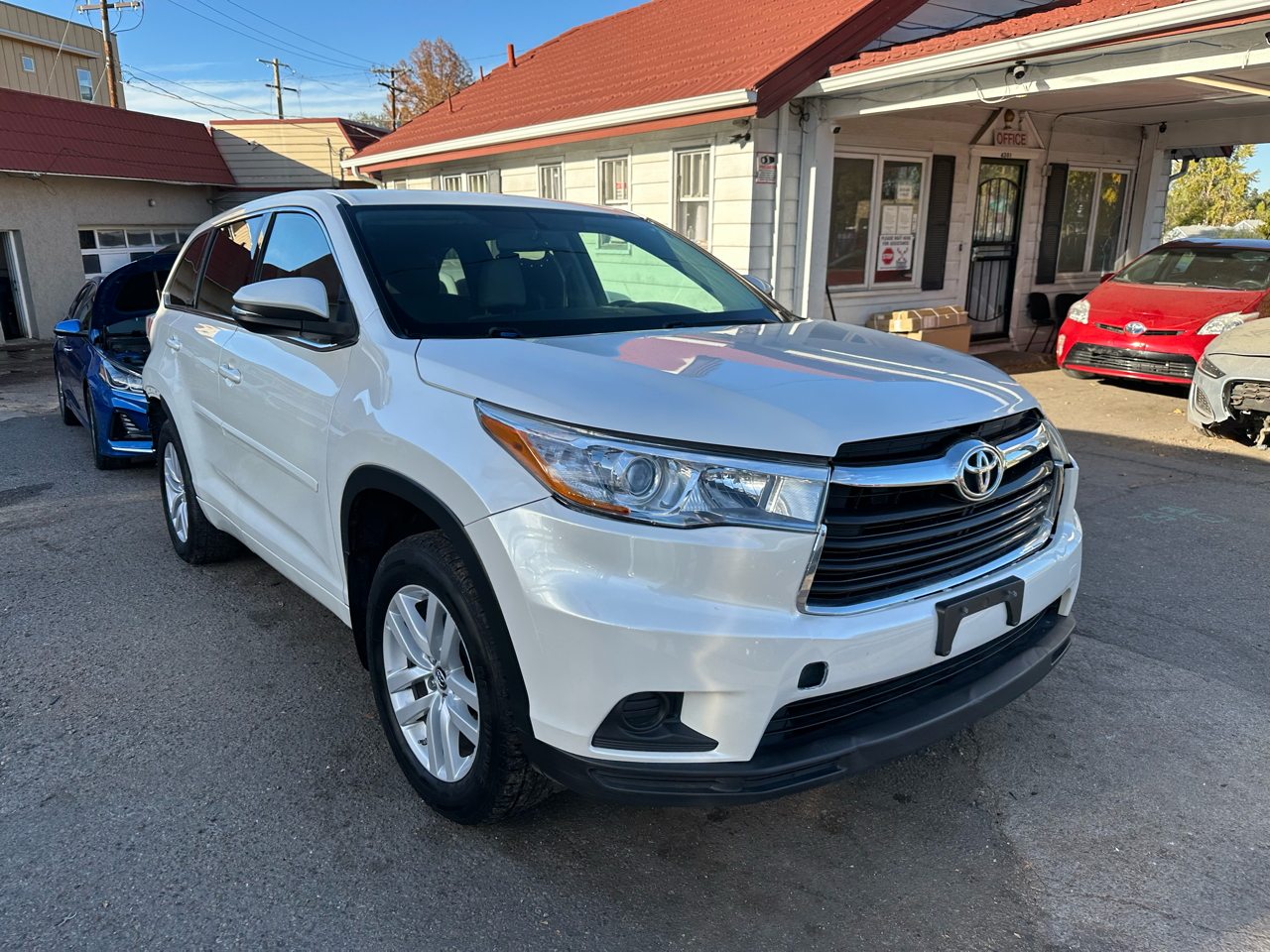 2016 Toyota Highlander AWD 4dr V6 LE (Natl)