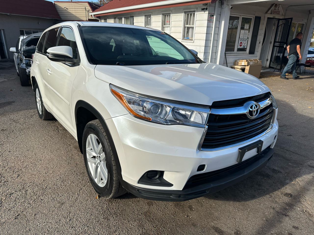 2016 Toyota Highlander AWD 4dr V6 LE (Natl)